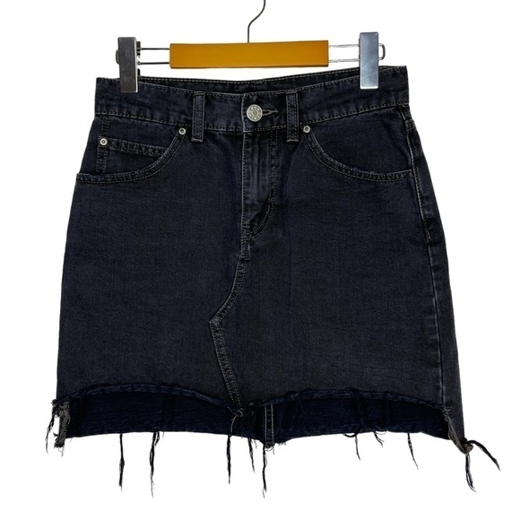Bdg Black Denim Mini Jean Skirt Asymmetrical Raw Hem Distressed - Picture 1 of 7